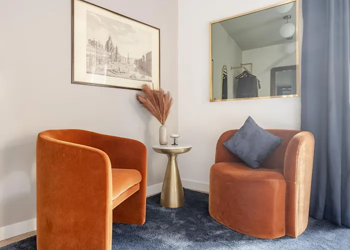 Piazza Di Spagna 2 Bedrooms And 5 Juliet Balcony 로마