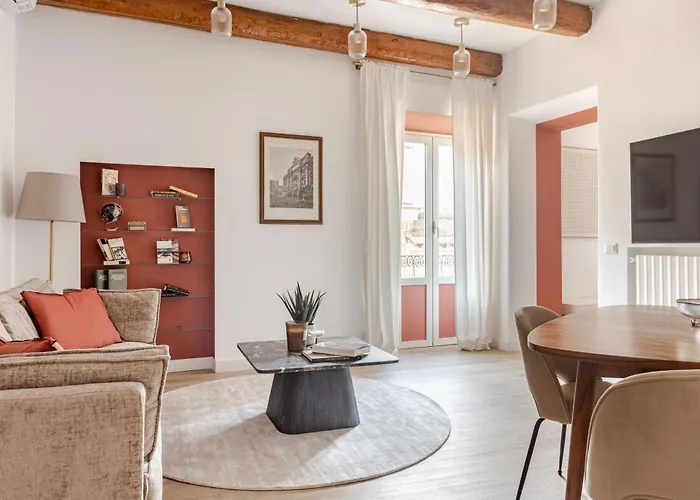Piazza Di Spagna 2 Bedrooms And 5 Juliet Balcony 로마