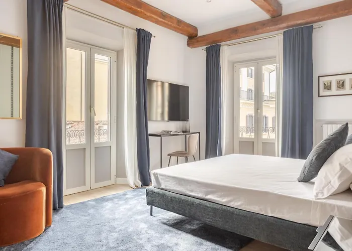 Piazza Di Spagna 2 Bedrooms And 5 Juliet Balcony 아파트