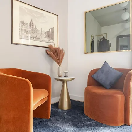 Piazza Di Spagna 2 Bedrooms And 5 Juliet Balcony Roma