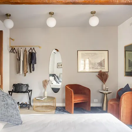 Piazza Di Spagna 2 Bedrooms And 5 Juliet Balcony Daire *